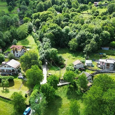 Nini's Chalet