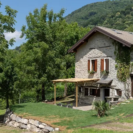 Nini's * Schignano (Como)